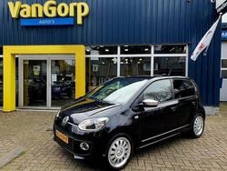 Zwart Gebruikt 2016 VW up! high up! Hatchback | € 9.795 (Goede deal)