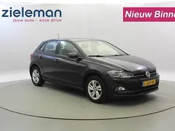 Zwart Gebruikt 2021 VW Polo Comfortline Hatchback | € 13.345 (Goede deal)