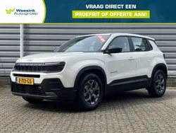Wit, metallic lak Nieuw 2024 Jeep Avenger Longitude SUV | € 30.795 (Eerlijke prijs)