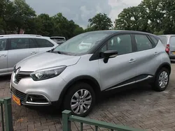 Grijs Gebruikt 2017 Renault Captur Dynamique SUV | € 11.950 (Goede deal)