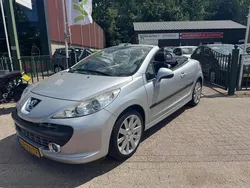 Grijs, metallic lak Gebruikt 2007 Peugeot 207 CC Cabriolet | € 3.995 (Eerlijke prijs)