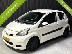 Wit Gebruikt 2010 Toyota Aygo Comfort Hatchback | € 1.999 (Eerlijke prijs)