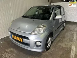 Grijs Gebruikt 2005 Daihatsu Sirion Hatchback | € 1.999 (Duur)
