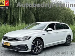 Wit Gebruikt 2020 VW Passat Business Stationwagen | € 22.745 (Goede deal)