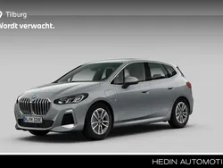 Grijs Gebruikt 2023 BMW 225 Active Tourer M Sport MPV | € 39.880 (Eerlijke prijs)