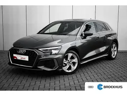 Grijs Gebruikt 2023 Audi A3 Sportback S-Line Hatchback | € 30.945 (Eerlijke prijs)
