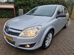 Grijs Gebruikt 2008 Opel Astra Hatchback | € 2.450 (Eerlijke prijs)