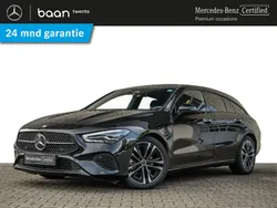 Zwart, metallic lak Gebruikt 2024 Mercedes CLA180 Shooting Brake Luxury Stationwagen | € 38.800