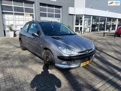 Grijs Gebruikt 2005 Peugeot 206 Hatchback | € 1.199 (Eerlijke prijs)