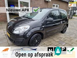 Zwart Gebruikt 2008 Renault Twingo Authentique Hatchback | € 2.699 (Eerlijke prijs)