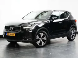 Zwart Gebruikt 2023 Volvo XC40 Core SUV | € 36.900 (Eerlijke prijs)