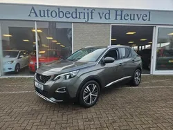 Grijs, metallic lak Gebruikt 2017 Peugeot 3008 SUV | € 16.950 (Eerlijke prijs)