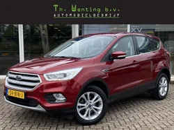 Rood Gebruikt 2018 Ford Kuga Titanium SUV | € 15.995 (Eerlijke prijs)