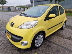 Geel Gebruikt 2007 Peugeot 107 Hatchback | € 1.399 (Goede deal)
