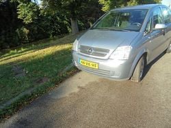 Grijs Gebruikt 2008 Opel Corsa Cosmo Hatchback | € 995 (Goede deal)
