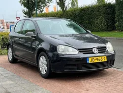 Zwart Gebruikt 2008 VW Golf VI Hatchback | € 2.350 (Goede deal)