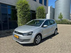 Grijs Gebruikt 2010 VW Polo Comfortline Hatchback | € 2.750 (Super prijs)