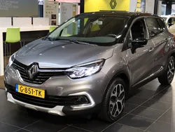 Grijs metallic Gebruikt 2019 Renault Captur Intens SUV | € 16.450 (Duur)