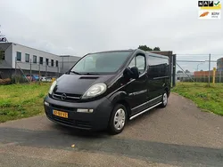 Zwart Gebruikt 2006 Opel Vivaro Elegance Van | € 2.950 (Duur)