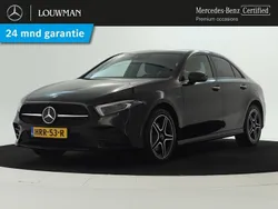 Zwart Gebruikt 2021 Mercedes A250 Advantage Sedan | € 30.945 (Eerlijke prijs)