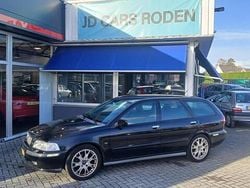 Zwart Gebruikt 2003 Volvo V40 Stationwagen | € 595 (Super prijs)
