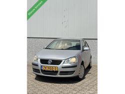 Grijs Gebruikt 2008 VW Polo Comfortline Hatchback | € 2.750 (Goede deal)