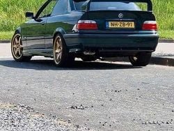 Groen Gebruikt 1996 BMW 325 Coupé | € 15.750