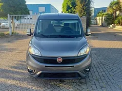 Grijs Gebruikt 2018 Fiat Doblò MPV | € 12.925 (Iets duurder)