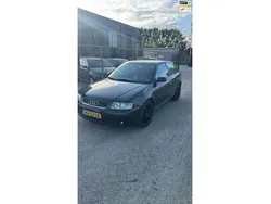 Blauw Gebruikt 2000 Audi A3 Attraction Hatchback | € 700 (Eerlijke prijs)