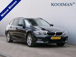 Zwart Gebruikt 2021 BMW 330 Executive Stationwagen | € 31.895 (Super prijs)