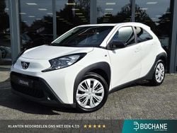 Wit Gebruikt 2022 Toyota Aygo Play Hatchback | € 15.785 (Goede deal)