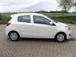 Beige Gebruikt 2017 Mitsubishi Space Star Hatchback | € 7.450 (Eerlijke prijs)