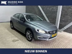 Grijs Gebruikt 2016 Volvo S60 CC Summum Sedan | € 12.900