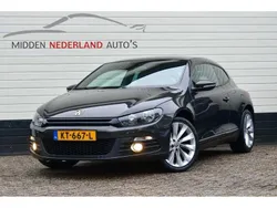 Grijs, metallic lak Gebruikt 2009 VW Scirocco Highline Coupé | € 6.350 (Eerlijke prijs)