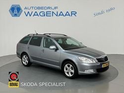 Grijs Gebruikt 2013 Skoda Octavia Elegance Stationwagen | € 4.876 (Goede deal)