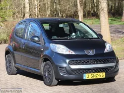 Grijs Gebruikt 2011 Peugeot 107 Hatchback | € 2.498 (Eerlijke prijs)