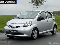 Grijs Gebruikt 2008 Toyota Aygo Hatchback | € 2.890 (Eerlijke prijs)