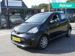Zwart Gebruikt 2012 Toyota Aygo Sport Hatchback | € 3.999 (Eerlijke prijs)
