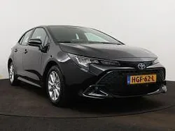 Zwart, metallic lak Gebruikt 2025 Toyota Corolla Business Edition Hatchback | € 31.445 (Iets duurder)