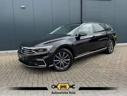 Zwart Gebruikt 2021 VW Passat Stationwagen | € 20.940 (Super prijs)