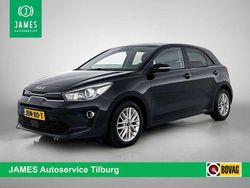 Zwart, metallic lak Gebruikt 2022 Kia Rio Hatchback | € 14.745 (Goede deal)