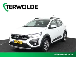 Wit Gebruikt 2021 Dacia Sandero Comfort Hatchback | € 16.840 (Iets duurder)