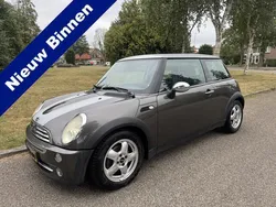 Grijs Gebruikt 2006 Mini Cooper Hatchback | € 2.443 (Iets duurder)
