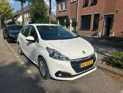 Wit Gebruikt 2018 Peugeot 208 Hatchback | € 8.250 (Goede deal)