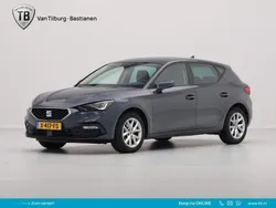 Grijs, metallic lak Gebruikt 2023 Seat Leon Business Hatchback | € 21.940 (Goede deal)