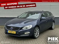 Blauw, metallic lak Gebruikt 2015 Volvo V60 Summum Stationwagen | € 10.999
