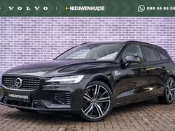 Zwart Gebruikt 2022 Volvo V60 R-Design Stationwagen | € 36.899 (Eerlijke prijs)