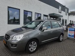 Grijs Gebruikt 2010 Kia Carens MPV | € 3.950