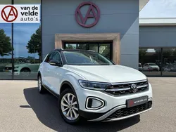Suv Gebruikt 2023 VW T-Roc Style SUV | € 30.945 (Eerlijke prijs)