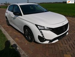 Wit Gebruikt 2022 Peugeot 308 Active Hatchback | € 13.675